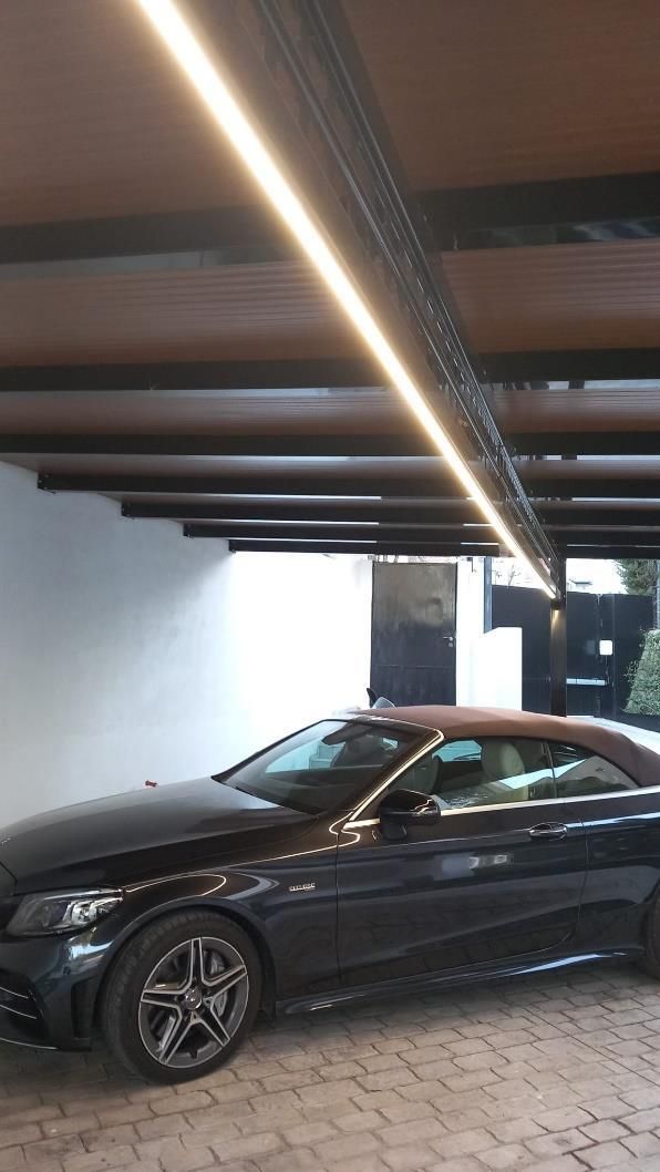 Electricidad Rubiales coche en garaje con iluminación